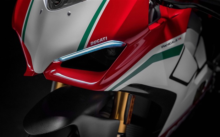 Ducati panigale v4 closeup 2017 High Quality Wallpaper Views:20120 Date:2017/11/25 0:14:42