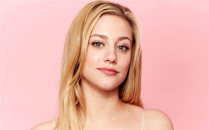 Lili Reinhart Affiche HD 2017 Vues:9006