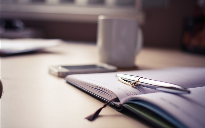 Signer le bloc-notes de stylo et la tasse blanche Photo HD Fond d'écran Vues:11932