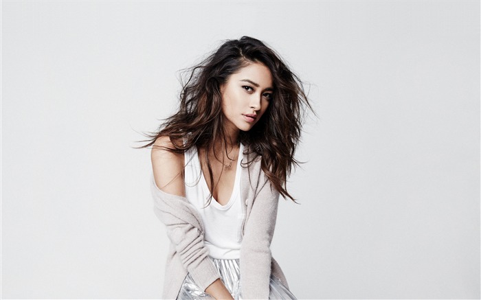 Shay Mitchell 2018 model actress photo Views:8304 Date:2018/1/16 8:12:12