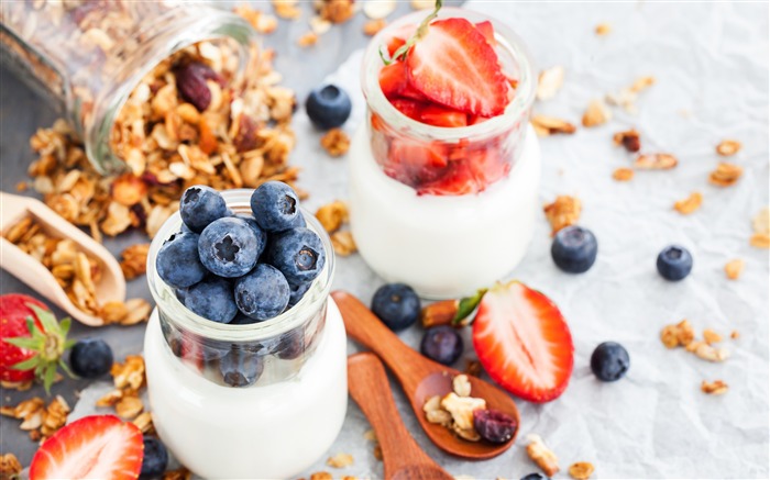 Blueberry strawberry fruit cereal closeup Views:7286 Date:2018/2/19 6:53:54