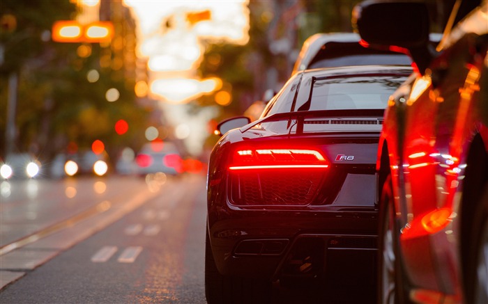 City traffic street car light closeup Views:9862 Date:2018/2/19 7:27:45