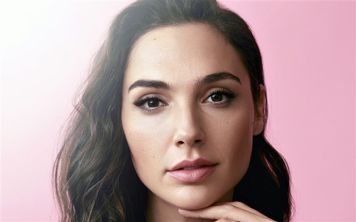 Gal Gadot, Charmant, Acteur, 2018, Photo Vues:9766