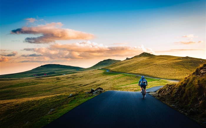 En plein air, sport, équitation vélo, herbe verte Vues:8481