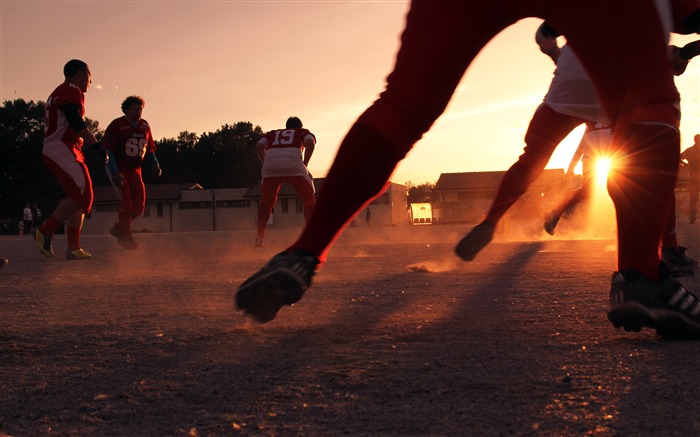 Noite, jogando futebol, esporte, pôr do sol Visualizações:8544