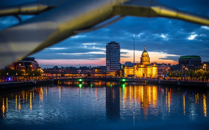 irlande, dublin, bâtiment de la ville, nuit, éclairage Vues:12742