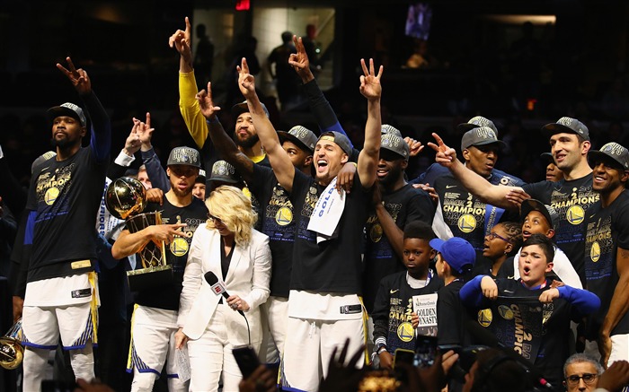 Golden State Warriors 2018 NBA Finals Champions Views:15163 Date:2018/6/9 9:23:06