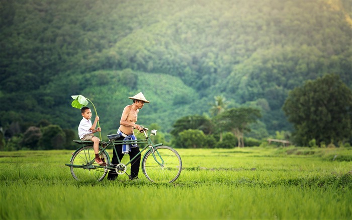 Summer Fathers Day Jungle Field Sunny Bike Views:9129 Date:2018/6/12 23:54:13