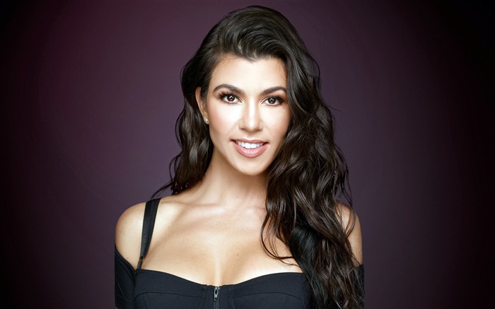 Kourtney Kardashian, 2018, Bonita, Modelo, Foto Visualizações:8763