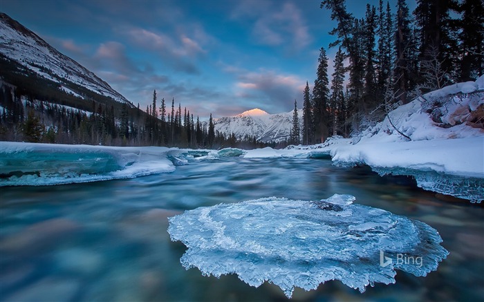 Coberto De Gelo, Rio Wheaton, Yukon, Canadá, 2018, Bing Visualizações:7994