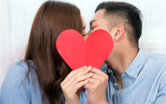 Valentines Day Sweetheart Romantic Love Kiss Views:6907 Date:2018/8/11 1:58:47