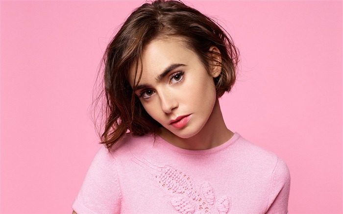 Lily Collins, moda, atriz, fundo rosa Visualizações:9140