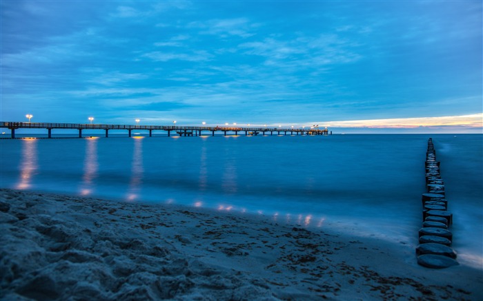 藍色，海洋，碼頭，海灘，夜間，風景 查看次數:7896