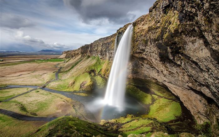 Iceland Seljalands Waterfall 2020 Travel Scenery Photo Views:9035 Date:2020/4/14 6:18:37