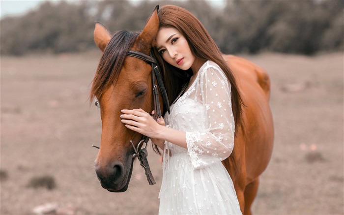 Jupe blanche et cheval, 2020, Chine, Beauty Model, Photo Vues:10689