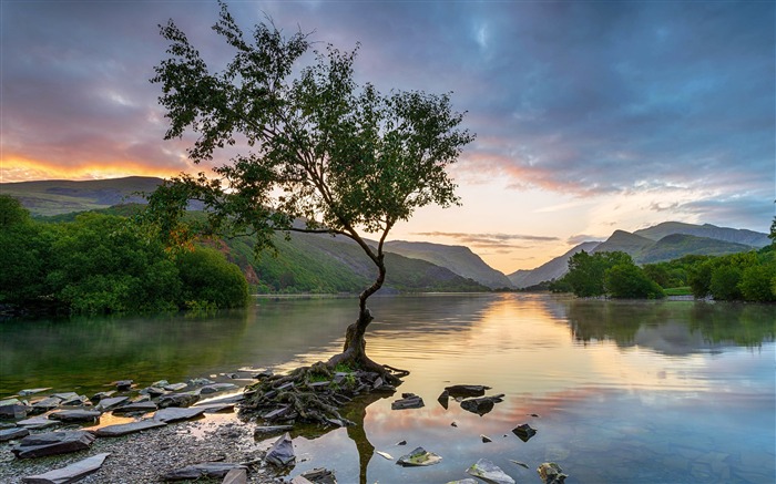 Snowdonia National Park Sunrise 2020 Bing Desktop Views:10297 Date:2020/5/14 8:58:26