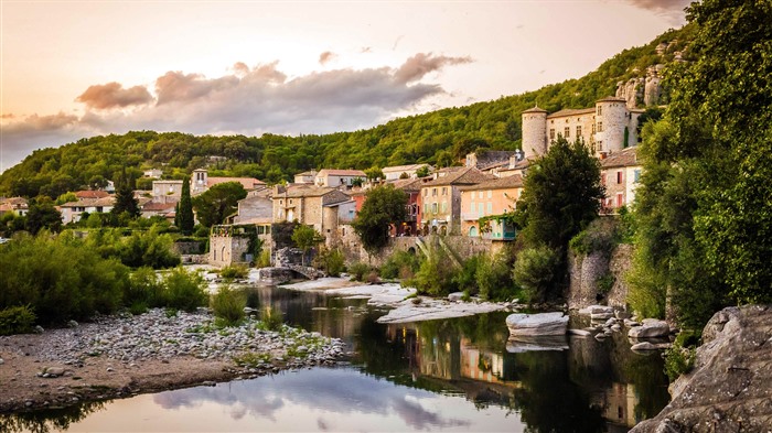 Ardeche, village, coucher de soleil, 2022, Bing, 5k, photo Vues:5533