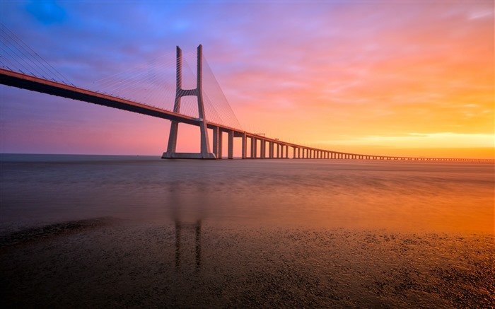 Sea Bridge Sunset Skyline Lisbon Portugal 5K Views:4854 Date:2022/12/31 2:20:56