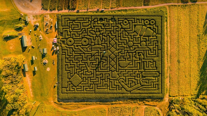 Poconos Maze, Saylorsburg, Pennsylvanie, états-Unis, Bing, 4K Vues:2350