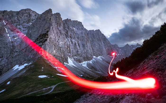 éblouissement rouge, feux d'artifice, montagnes Alm, Autriche, 5K Vues:3514