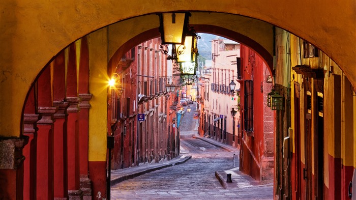 Columnata de San Miguel de Allende, Guanajuato, México, Bing, 4K Vistas:2137