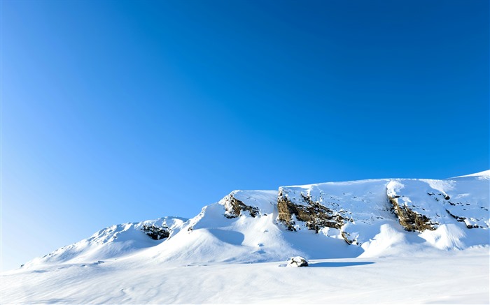 Mountains Snow Pure Blue sky Landscape 5K Views:4253 Date:2024/6/30 7:13:03