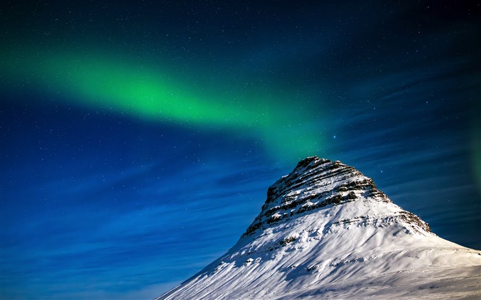 Green Aurora Snow Church Mountain Iceland 5K Views:1340 Date:2024/8/3 4:19:45