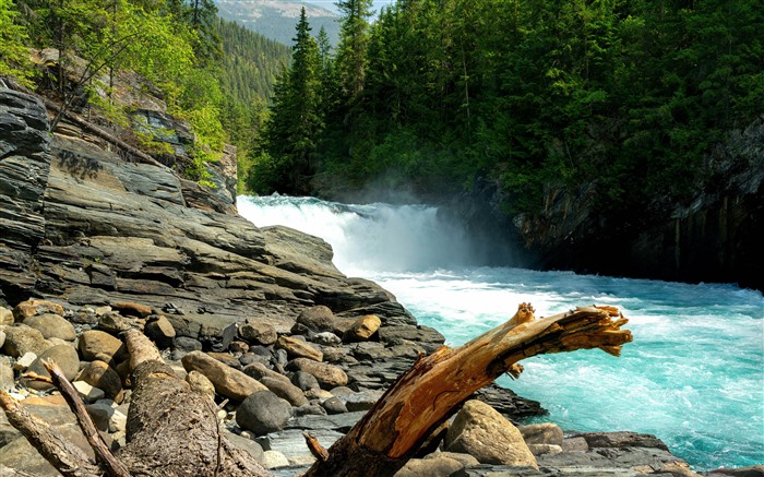 Valley River Overlander Falls British Columbia Canada 5K Views:677 Date:2024/9/26 13:21:37