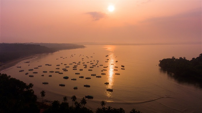 Barcos de pesca, playa de cacao, amanecer, Goa, India, Bing, 4K Vistas:1356