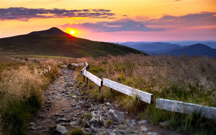 Wilderness Highlands Trail Sunset Sunlight 5K Views:1630 Date:2024/10/22 1:56:04