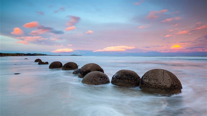 Moeraki Boulders Sunset South Island New Zealand Bing 4K Views:482